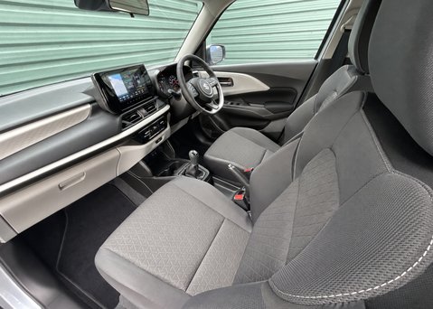 Suzuki Swift 1.2 Mild Hybrid Motion 13