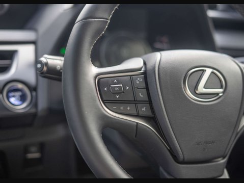 Lexus Ux 2.0 UX 250h 4x2 CVT 5dr PREMIUM SPORT EDITION 26