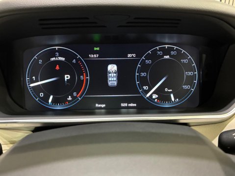 Land Rover Range Rover Sport 3.0 SD V6 HSE Auto 4WD Euro 6 (s/s) 5dr 44