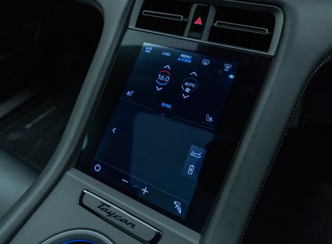 Porsche Taycan TURBO 23