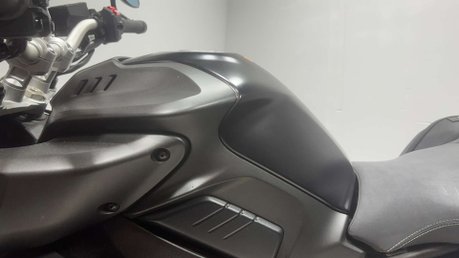 Yamaha MT-10 1000 Hyper-naked Mt 35k serviced extras new battery and MOT 32
