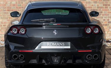 Ferrari GTC4 Lusso 5