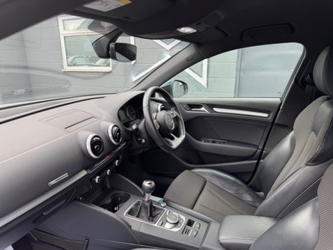 Audi A3 S LINE TFSI BLACK EDITION 50