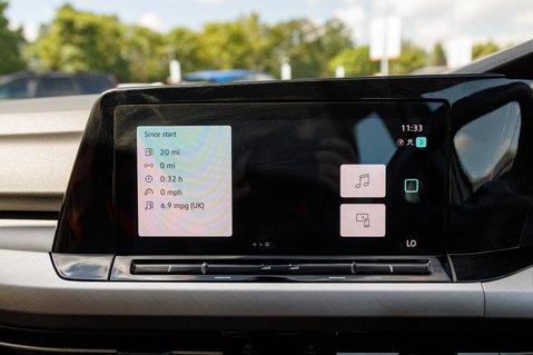 Volkswagen Golf LIFE TSI 23