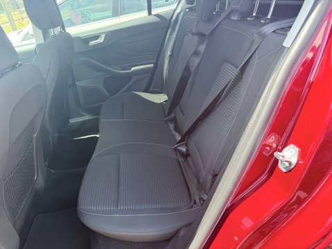 Ford Focus 1.0 TITANIUM 16