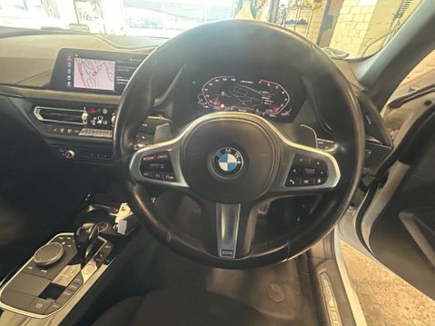 BMW 1 Series 2.0 M135i Auto xDrive Euro 6 (s/s) 5dr 28