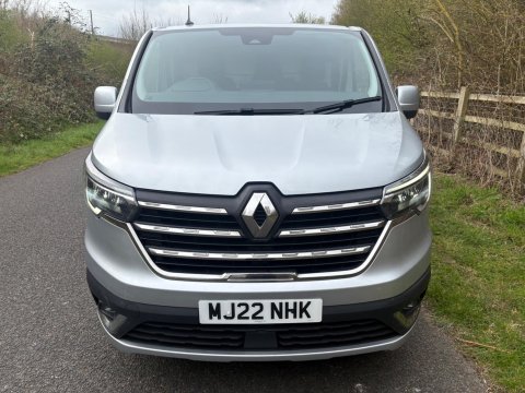 Renault Trafic SL28 SPORT DCI 17
