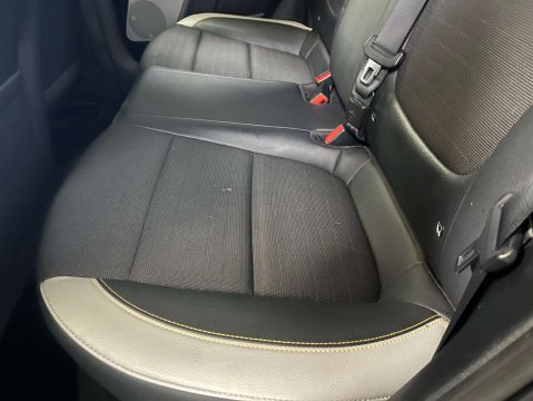 Kia Stonic 1.0 Stonic First Edition 5dr 34