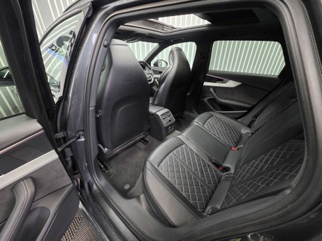 Audi S4 3.0 TFSI V6 Estate 5dr Petrol Tiptronic quattro Euro 6 (s/s) (354 ps) 22