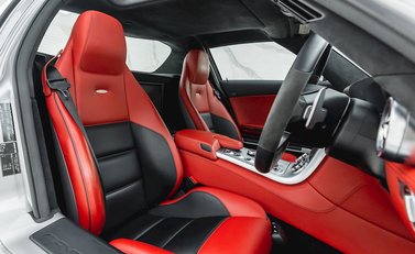 Mercedes-Benz SLS AMG 12