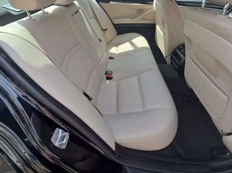 BMW 5 Series 3.0 530d Luxury Saloon 4dr Diesel Auto Euro 6 (s/s) (258 ps) 6