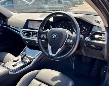 BMW 3 Series 2.0 320i Sport Auto 4dr 18
