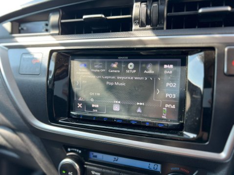 Toyota Auris VVT-I ICON PLUS 38