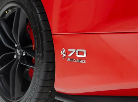 Ferrari 488 SPIDER 45
