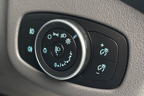 Ford Transit Connect 200 L1 Limited 120 ps Automatic Panel Van - Sat Nav / Rear Camera 29