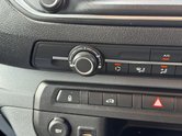 Vauxhall Vivaro LWB L2H1 [SOLD CM] Low Roof Sportive 2900 Air Con Sensors EURO 6 NO VAT 29