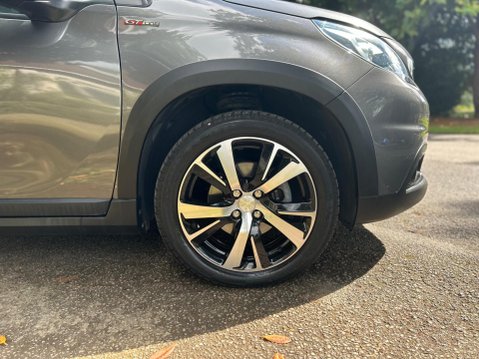 Peugeot 2008 PURETECH S/S GT LINE 40