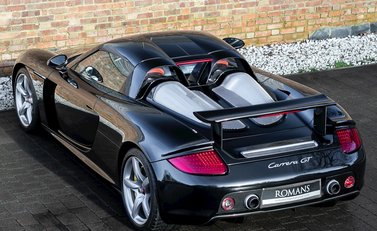 Porsche Carrera GT 10