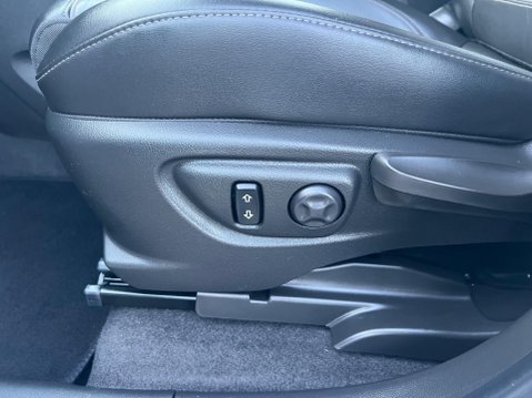 Vauxhall Mokka 1.4i Turbo SE Auto 2WD Euro 6 5dr 28