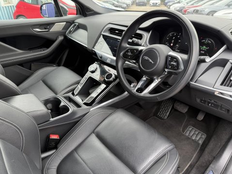Jaguar I-Pace 400 90kWh R-Dynamic SE Black SUV 5dr Electric Auto 4WD (400 ps) 2