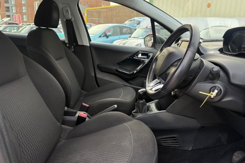 Peugeot 208 PURETECH ACTIVE.. 6 SERVICES.. 1 PREVIOUS KEEPER.. £20 ROAD TAX  23