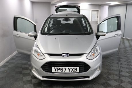 Ford B-Max TITANIUM NAVIGATOR 7