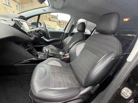 Peugeot 2008 PURETECH S/S ALLURE 18