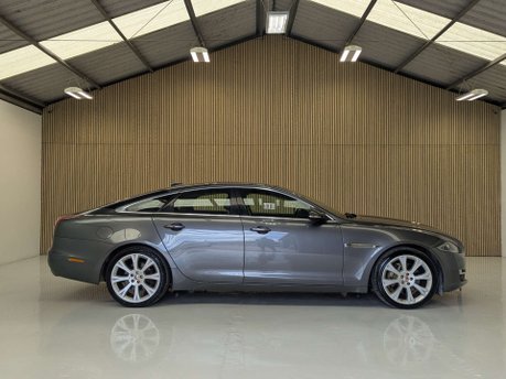 Jaguar XJ 3.0 XJ Portfolio V6 D Auto 4dr 18