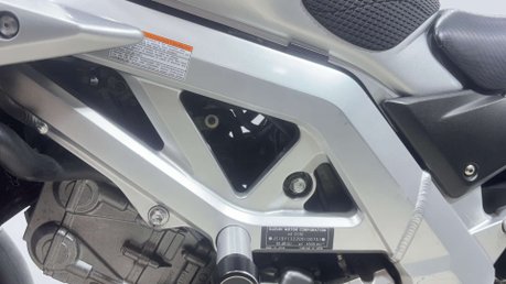 Suzuki SV650 SV650 2003 31K LONG MOT PERFECT A2 BIKE VTWIN SERVICED 650CC 49