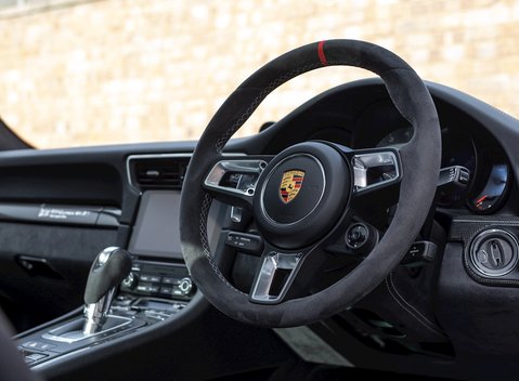 Porsche 911 (991.2) Carrera 4 GTS 'British Legends E 11