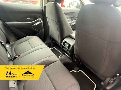 Jaguar E-Pace 2.0 E-PACE D 4x2 5dr 34