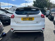 Ford Focus ST-LINE 6