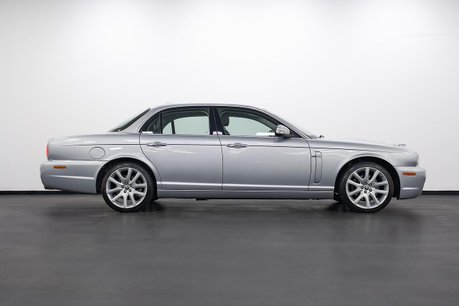 Jaguar XJ 3.0 V6 Sovereign Saloon 4dr Petrol Automatic (249 g/km, 240 bhp) 21