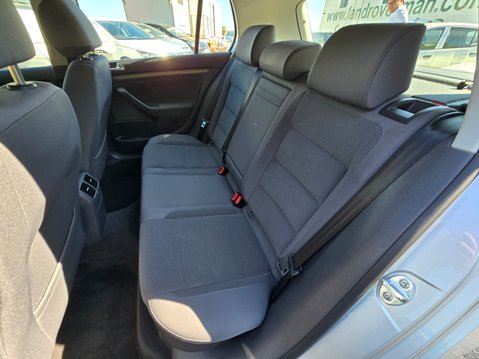 Volkswagen Golf SE 14