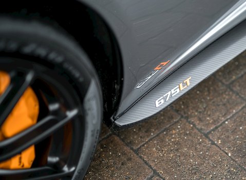 McLaren 675LT Spider 36