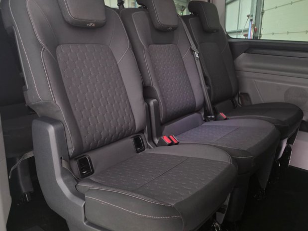 Ford Transit Custom Transit Custom 320 H1 Limited 9 Seater 2.0 Eco Blue 136ps 22
