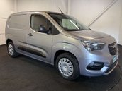 Vauxhall Combo Combo-e 2300 Sportive 6