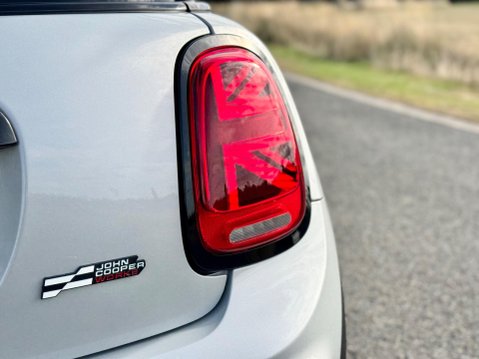 Mini Hatch 2.0 John Cooper Works Euro 6 (s/s) 3dr 36