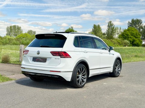 Volkswagen Tiguan 2.0 TDI R-Line Euro 6 (s/s) 5dr 8