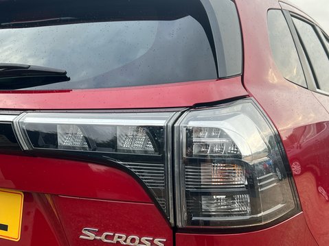 Suzuki S-Cross MOTION BOOSTERJET MHEV 19