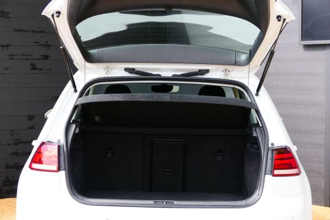 Volkswagen Golf 1.4 Golf SE Nav TSi BlueMotion Technology 5dr 18