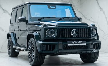 Mercedes-Benz G Class AMG G63 CARBON EDITION 11