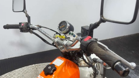 Suzuki RV125 VANVAN 2004 2K RUNNING PROJECT BIKE SPARES OR REPAIR SAND BIKE 125CC 30