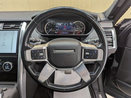 Land Rover Discovery 3.0 Discovery R-Dynamic SE D MHEV Auto 4WD 5dr 79