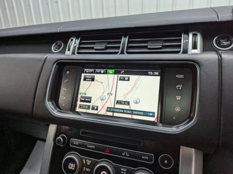 Land Rover Range Rover 3.0 Range Rover Vogue TDV6 Auto 4WD 5dr 84