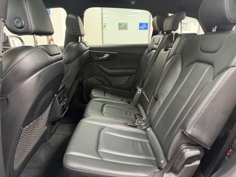 Audi Q7 3.0 TDI V6 45 Black Edition SUV 5dr Diesel Tiptronic quattro Euro 6 (s/s) ( 37