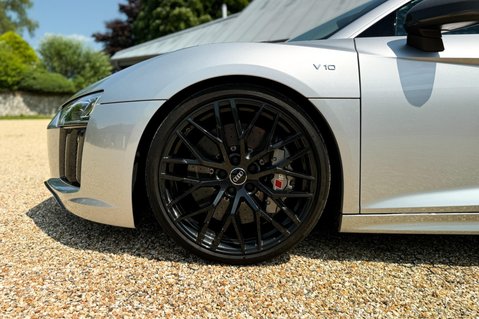 Audi R8 5.2 FSI V10 Plus S Tronic quattro Euro 6 (s/s) 2dr 13