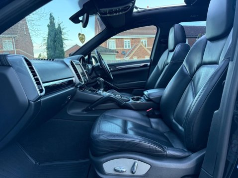 Porsche Cayenne 3.0 TD V6 Tiptronic 4WD Euro 5 (s/s) 5dr 36