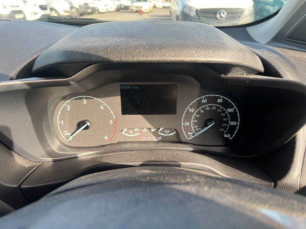 Ford Transit Connect AUTO SWB L1H1 Limited 200 Air Con Alloys Sensors EURO 6 NO VAT 30