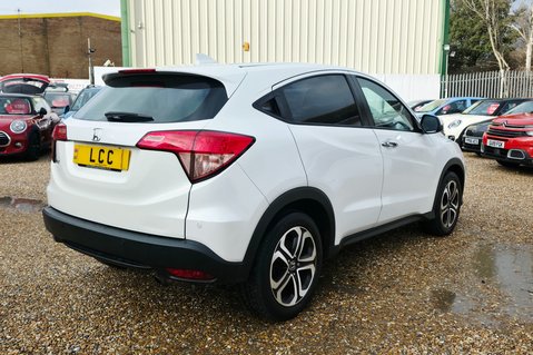 Honda HR-V 1.5 I-VTEC SE LOOK! JUST 49000 MILES! 4 MAIN DEALER SERVICES  10